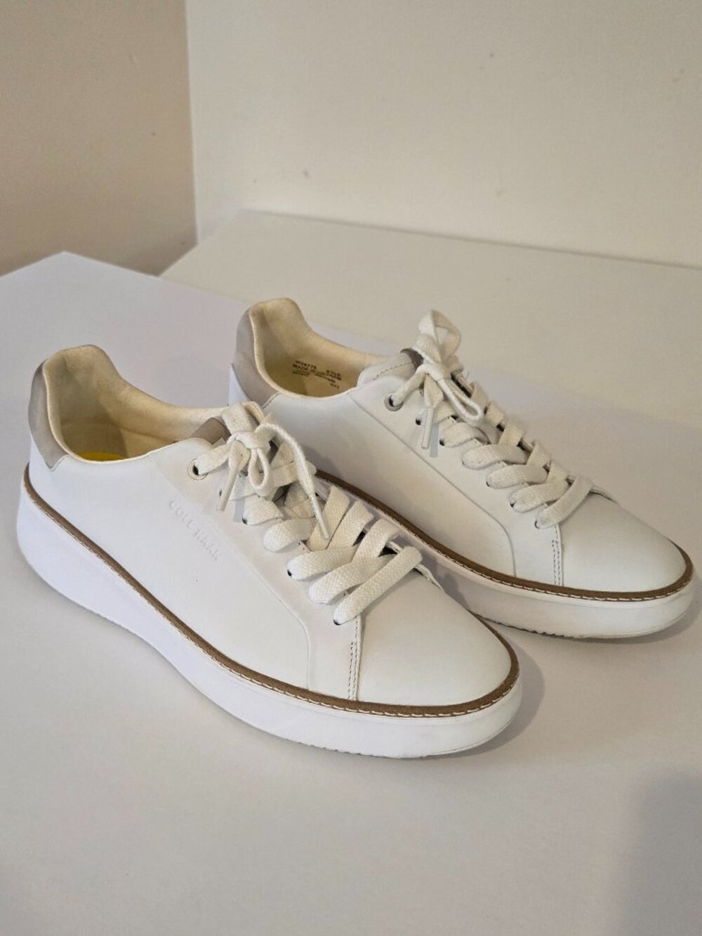 Cole Haan White Leather Lace Up Sneakers Platform Sole Size 8.5